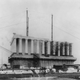 Illustration for article titled 20 Photos of Iconic Buildings and Bridges As They Were Being Built